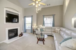 Photo #4: 223103677 Listing