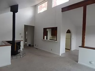 Photo #1: 223103915 Listing 