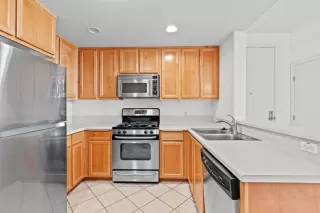 Photo #2: 223104054 Listing