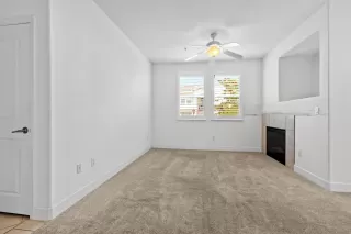 Photo #6: 223104054 Listing