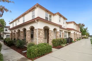 More Details about MLS # 223104379 : 1500 HUDSON CIR