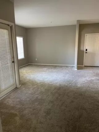 Photo #2: 223105293 Listing 