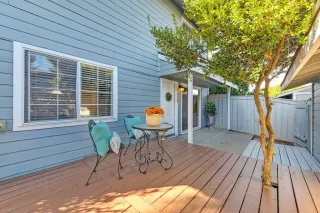 Photo #2: 223106778 Listing 