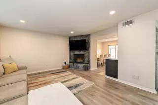 Photo #5: 223107012 Listing 