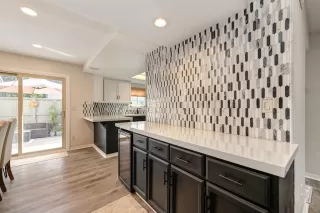 Photo #6: 223107012 Listing 