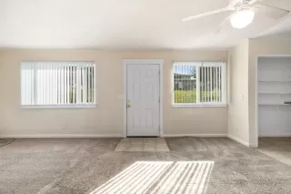 Photo #2: 223107518 Listing 