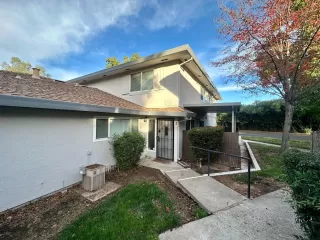 Photo #1: 223107548 Listing