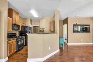 Photo #6: 223107773 Listing 