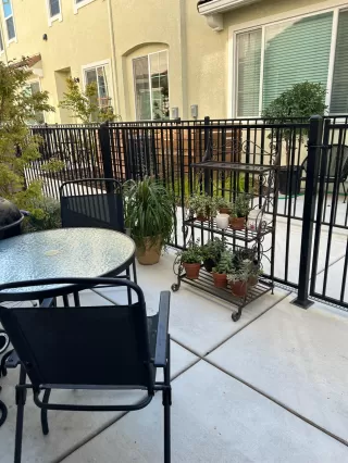 Photo #1: 223108127 Listing