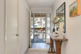 Photo #2: 223108247 Listing