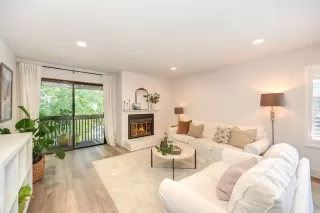 Photo #4: 223108247 Listing