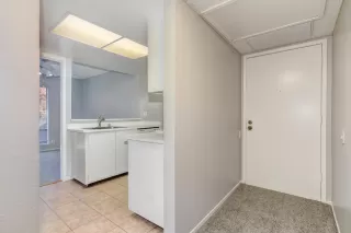 Photo #4: 223108636 Listing