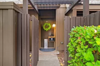 Photo #2: 223109339 Listing