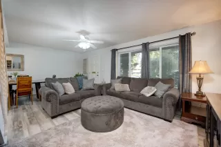 Photo #1: 223109368 Listing