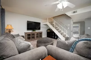 Photo #3: 223109368 Listing