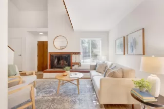 Photo #2: 223109865 Listing