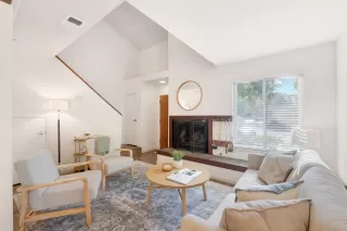 Photo #4: 223109865 Listing