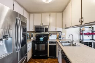 Photo #6: 223109888 Listing
