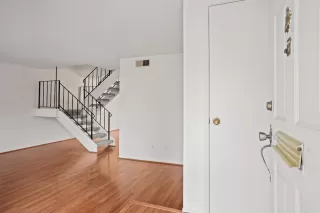 Photo #3: 223110259 Listing 