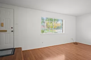 Photo #5: 223110259 Listing 