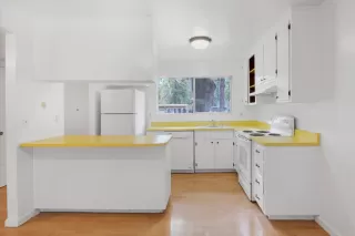 Photo #6: 223110433 Listing 