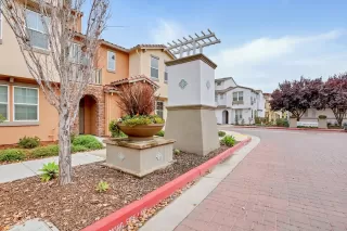 Photo #2: 223110947 Listing 