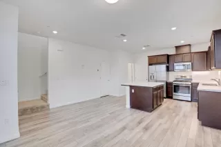 Photo #4: 223110947 Listing 