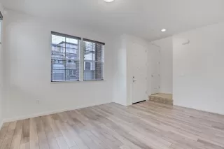 Photo #5: 223110947 Listing 