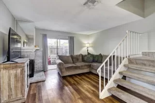 Photo #5: 223111296 Listing 