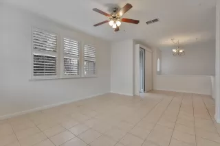 Photo #4: 223111805 Listing