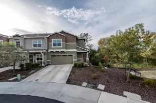 Photo #2: 223112243 Listing