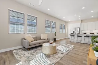 Photo #6: 223112527 Listing