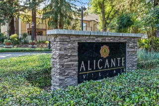 Photo #1: 223112688 Listing