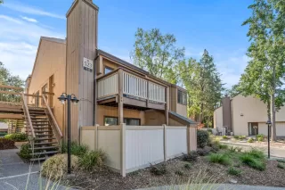 Photo #3: 223112688 Listing