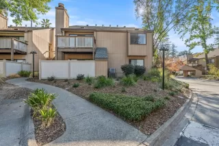 Photo #4: 223112688 Listing