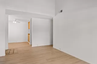 Photo #6: 223112688 Listing