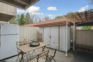 Photo #2: 223113325 Listing 