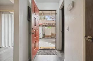 Photo #3: 223113325 Listing 