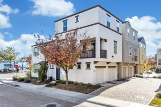 Photo #1: 223113349 Listing