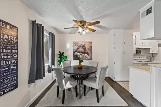 Photo #3: 223113477 Listing 