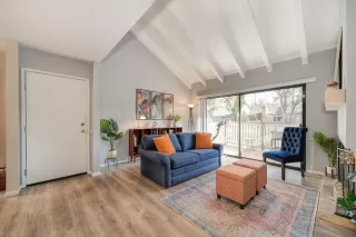 Photo #2: 223114046 Listing