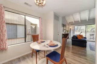 Photo #3: 223114046 Listing