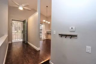 Photo #3: 223114047 Listing