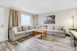 Photo #1: 223114420 Listing