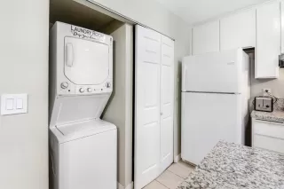 Photo #5: 223114420 Listing