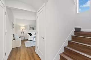 Photo #2: 223114430 Listing 