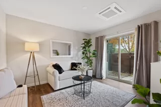 Photo #3: 223114430 Listing 