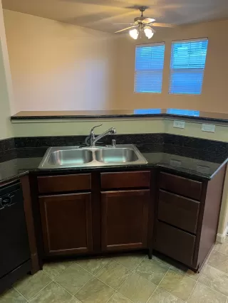 Photo #4: 223114613 Listing 