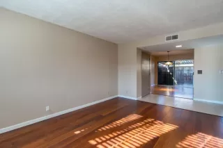 Photo #2: 223114835 Listing 