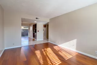 Photo #3: 223114835 Listing 